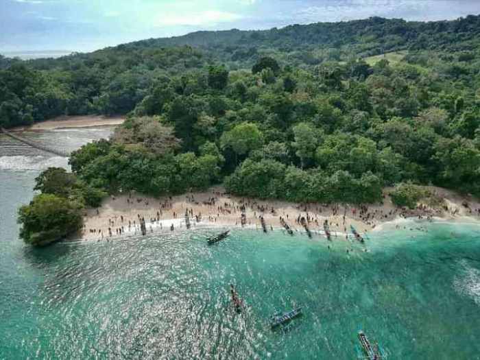 Air Terjun Lombongo: Harga Tiket, Daya Tarik, Jam Buka