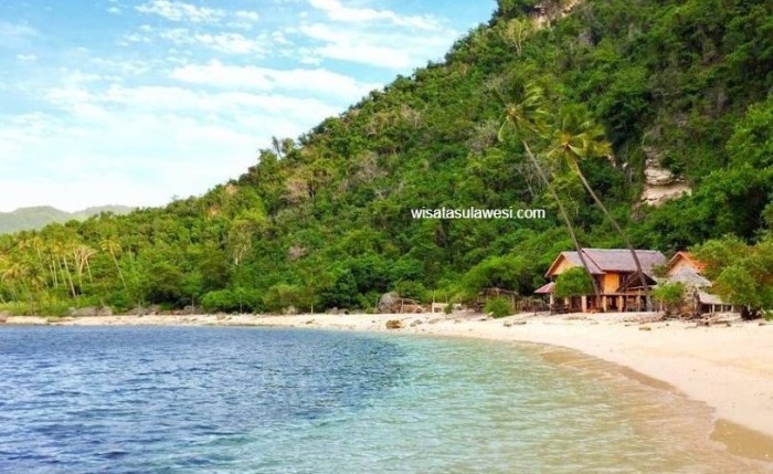 Gorontalo keindahan pantai kumparan perbesar