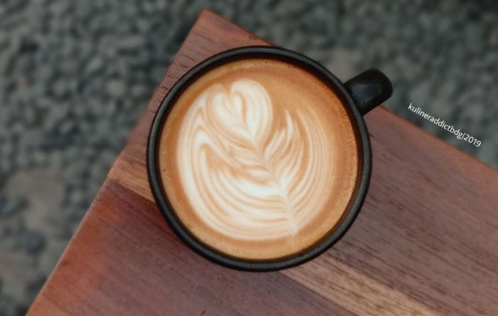 Daily Routine Espresso Bar Bandung: Harga Menu, Jam Buka dan Lokasi, Tempat Ngopi di Bandung Dengan Konsep Hitam Klasik